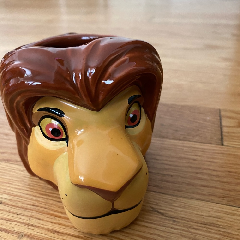 - Disney lion king mug